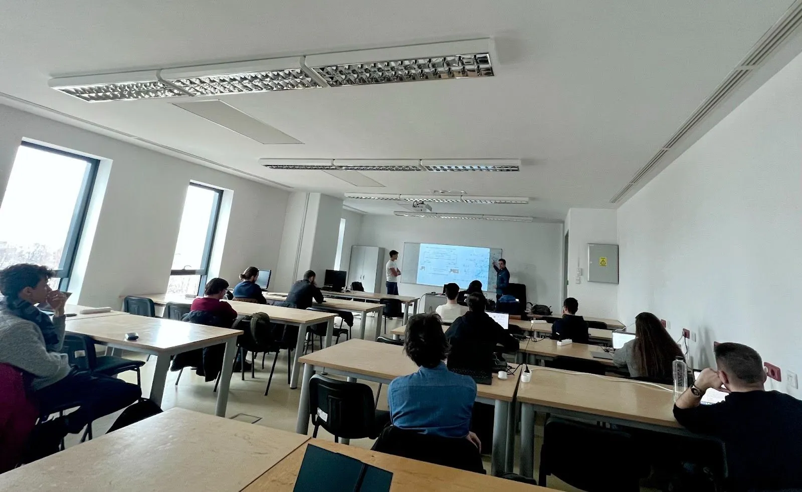 Lab 7 and the reading group, photo 9